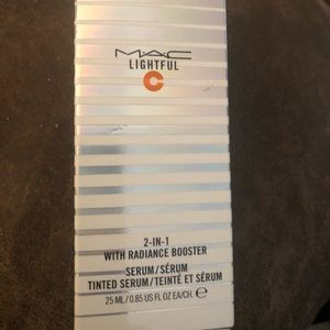 MAC 2 in 1 Radiance booster and serum